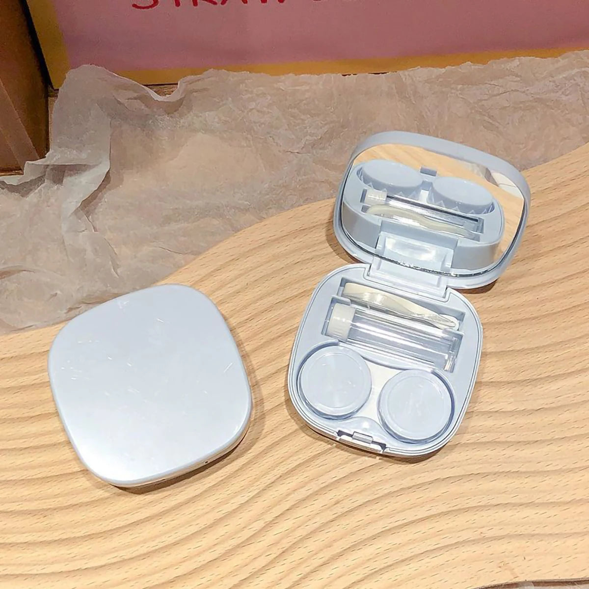 Macaroon Contact Lens Case – Compact & Stylish Storage Box