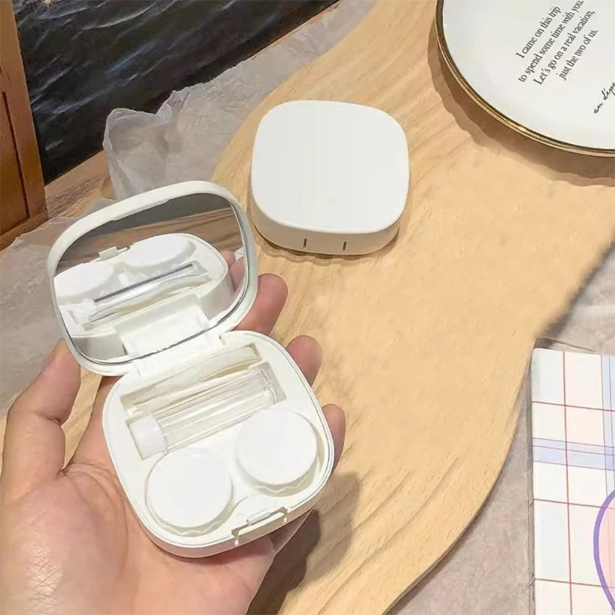 Macaroon Contact Lens Case – Compact & Stylish Storage Box