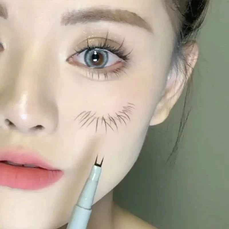 Dual-Tip Eyeliner Pen – Waterproof, Smudge-Proof & Ultra-Fine