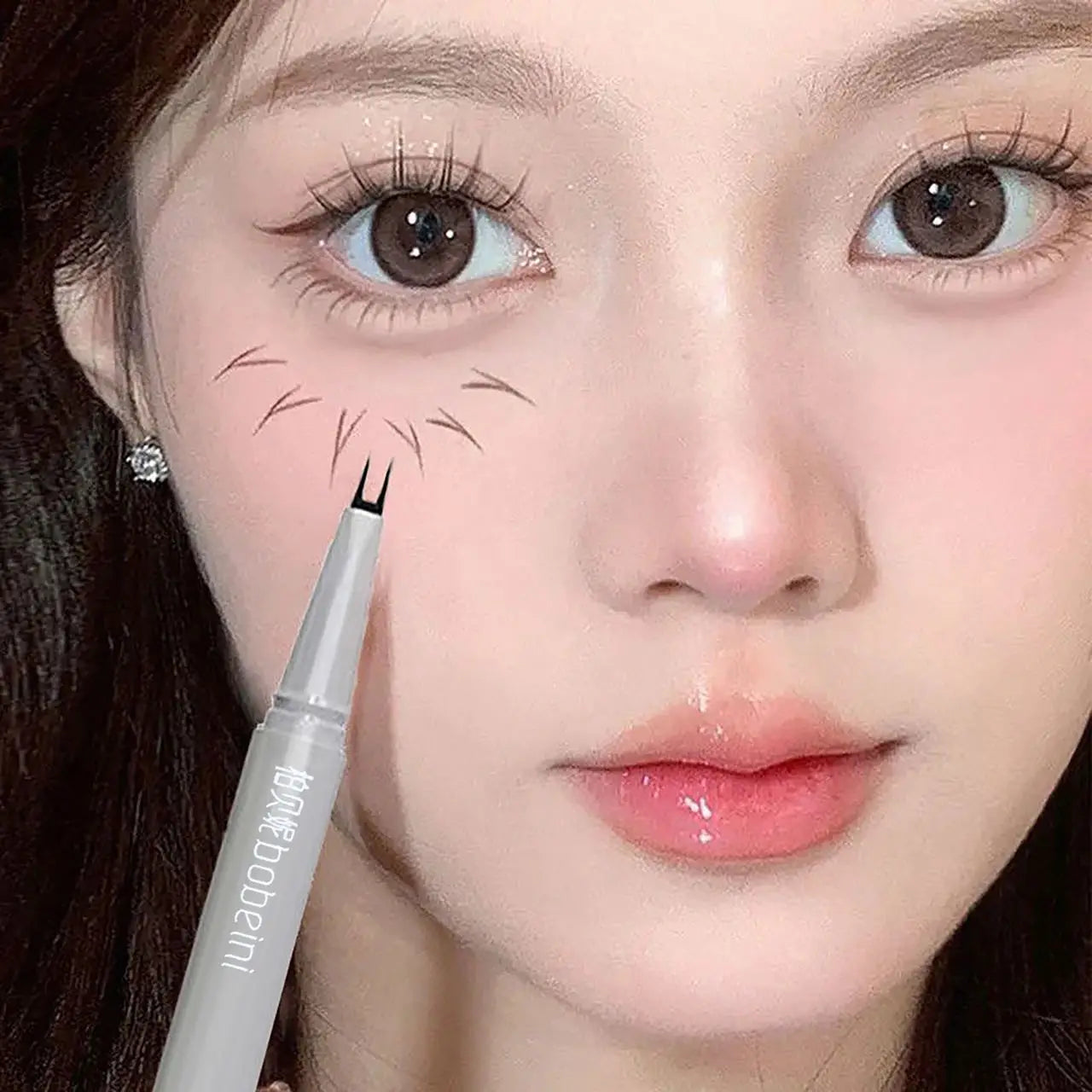 Dual-Tip Eyeliner Pen – Waterproof, Smudge-Proof & Ultra-Fine